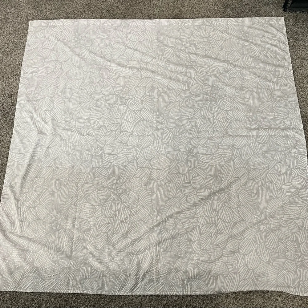 Donna Karen shower curtain and rings